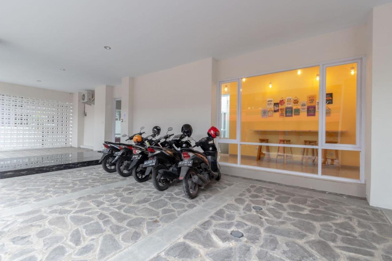 Omah Manis Hostel Γιογκιακάρτα Εξωτερικό φωτογραφία