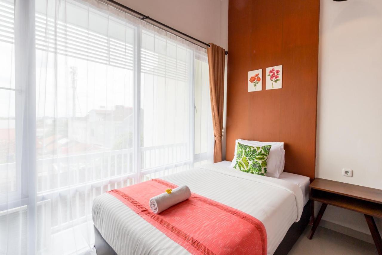 Omah Manis Hostel Γιογκιακάρτα Εξωτερικό φωτογραφία