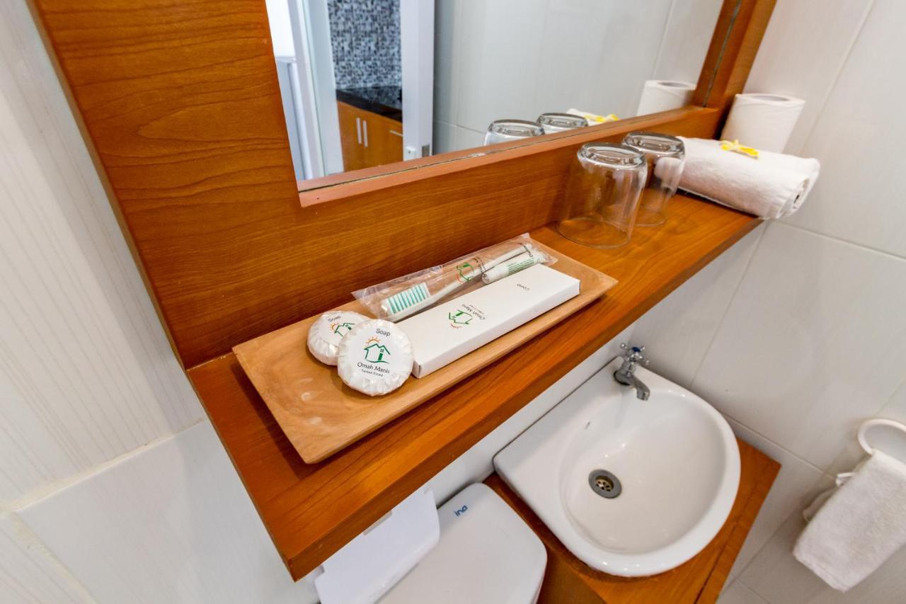 Omah Manis Hostel Γιογκιακάρτα Εξωτερικό φωτογραφία